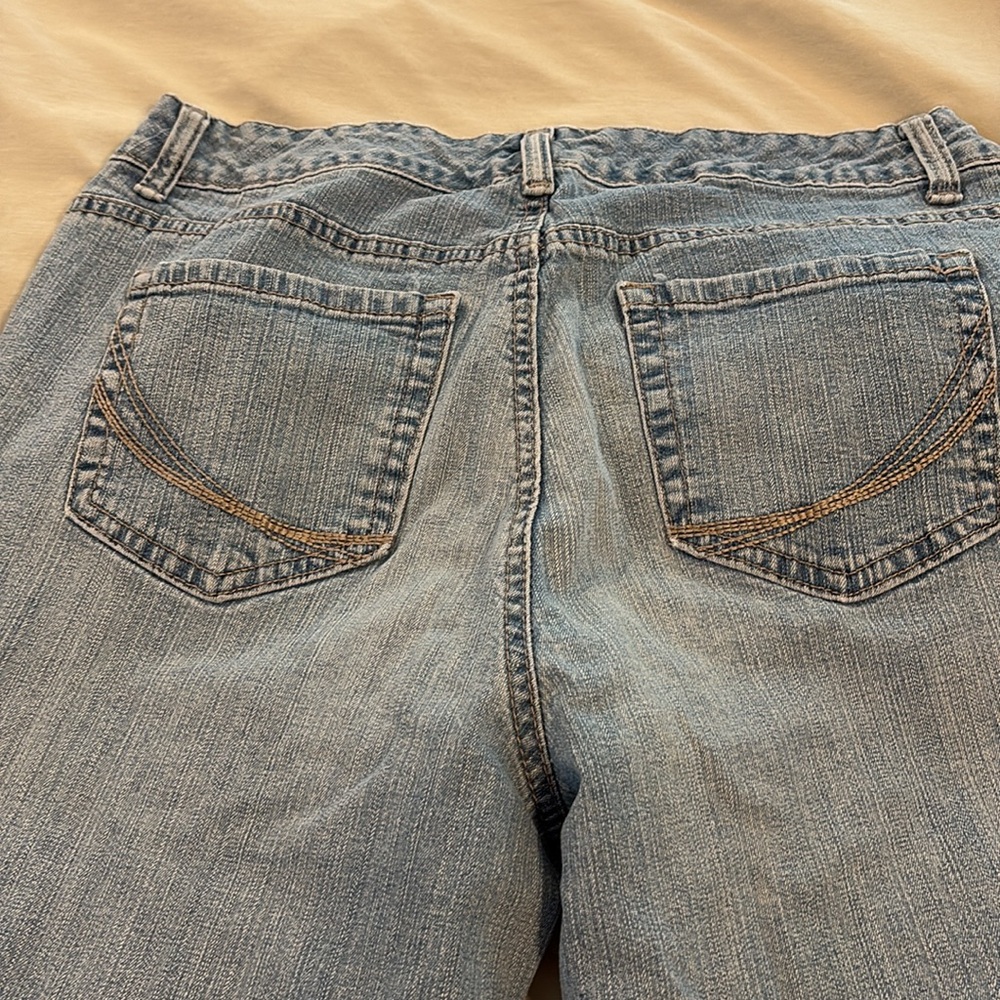 Sonoma Women’s Straight Leg Jeans Size 12 Medium Wash Classic Denim - Picture 9 of 9